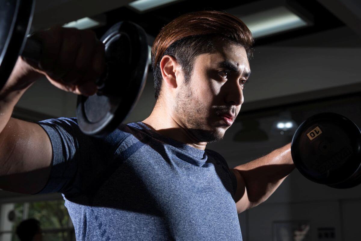 Dumbbell Lateral Raise: A Complete How-To Exercise Guide